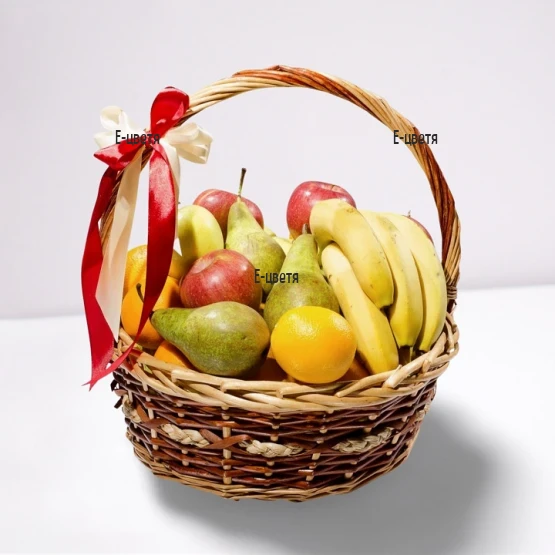 Send a basket with various fruits