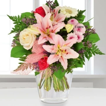 Този букет от цветя е подходящ, както за рождени дни , сватбени церемонии или специални годишнини, така също и за подарък за първа среща.