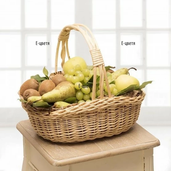 Подаръчна кошница с плодове доставена с куриер