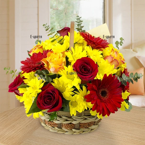 Онлайн поръчка на кошница с разноцветни цветя