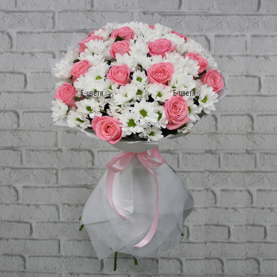 Онлайн поръчка на нежен букет от рози