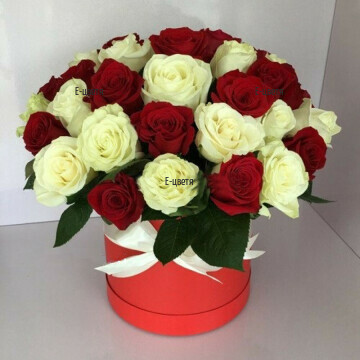 Поръчка на романтична кутия с 35 рози
