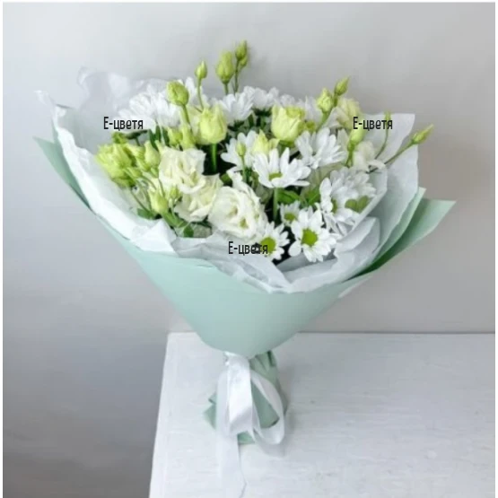 Delivery by courier of a delicate white bouquet in Bulgaria