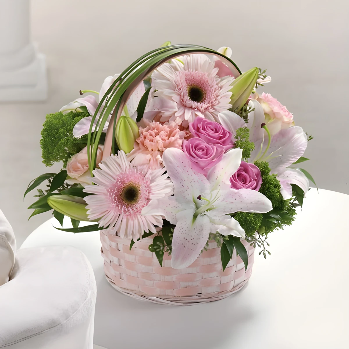 Send a basket with flowers - Aurora