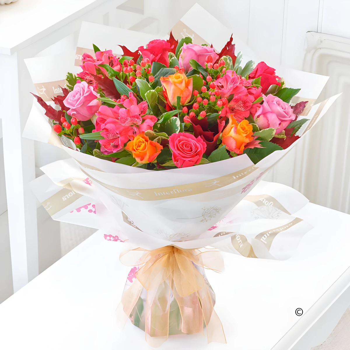 Flower delivery - a bouquet of flowers - Pink autumn