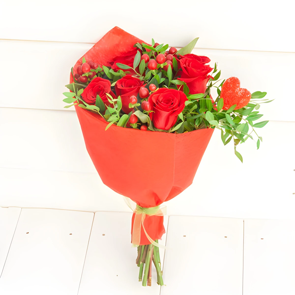 Bouquet of red roses