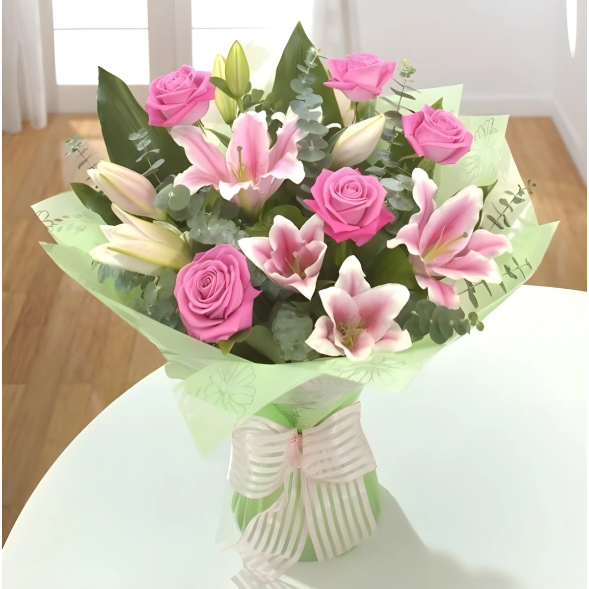 Bouquet of pink flowers flower delivery to Bulgaria