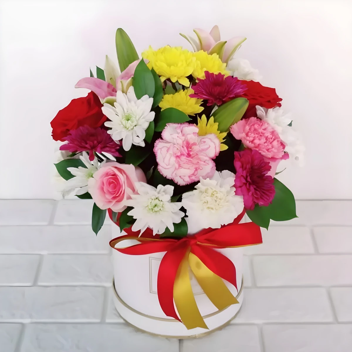 Send to Bulgaria mix flowers in a box