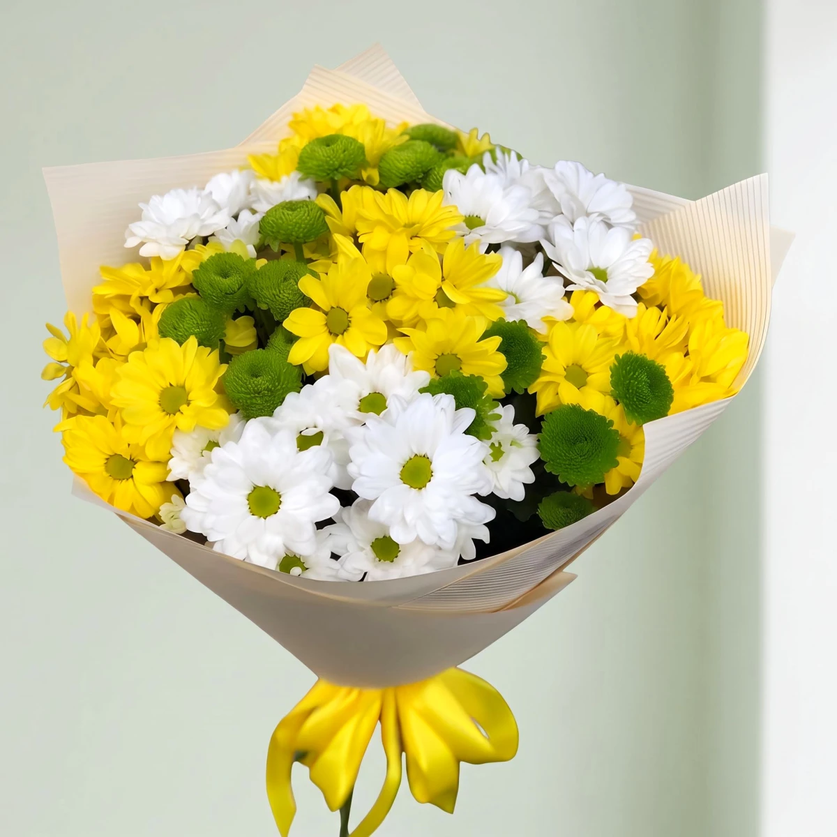 Order a bouquet of various chrysanthemums online